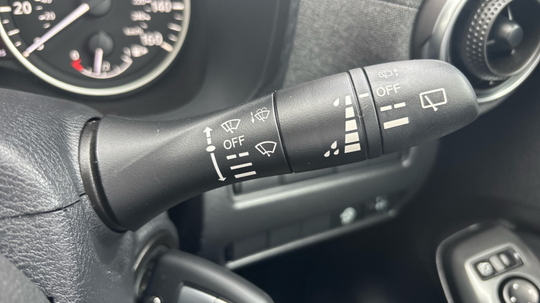 Nissan Juke 1.0 DiG-T Acenta Premium 5dr DCT Petrol Hatchback